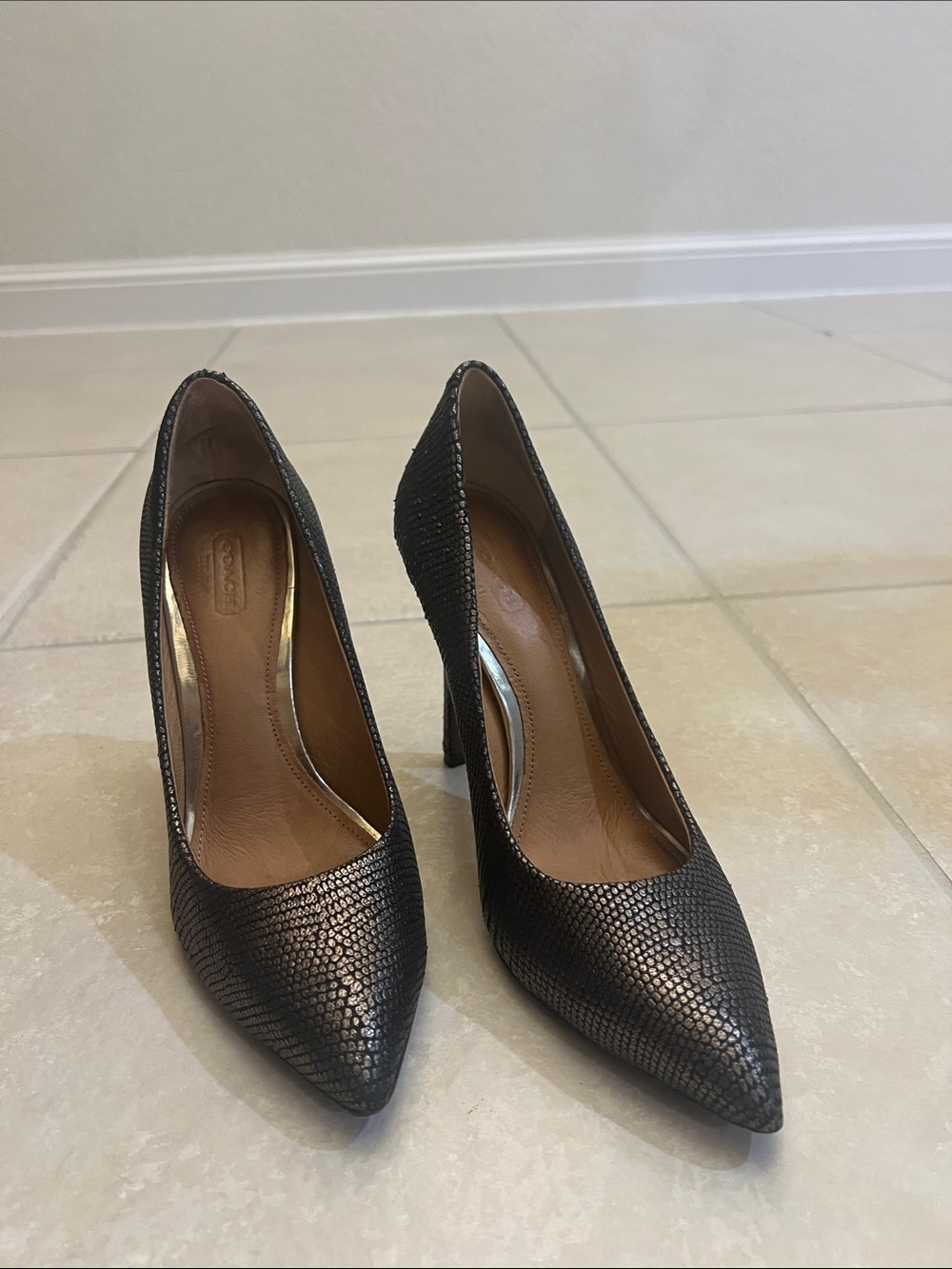 Coach Pointed Toe Metallic Textured Pumps - Women - Picture 8 of 11